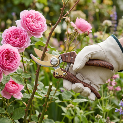 🌹 Wood-Grain Pruning Shears | Curved Metal Blades | Flower & Garden Care | Vintage-Style Hand Pruner